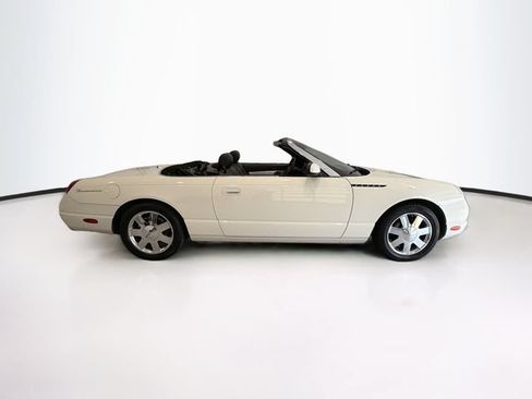 Used 2002 Ford Thunderbird RWD image 8