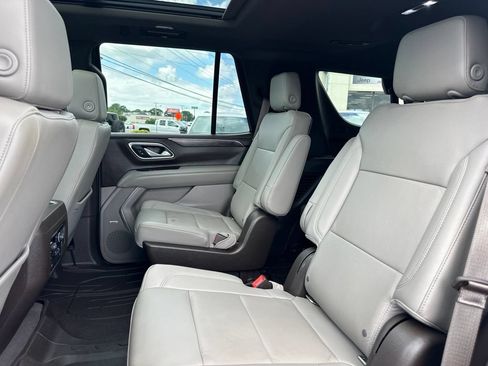 Used 2021 Chevrolet Tahoe LT w/ LT Signature Package RWD image 20