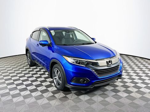 Used 2021 Honda HR-V EX image 3