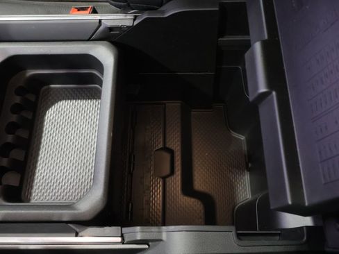 Used 2025 RAM 2500 Laramie image 28