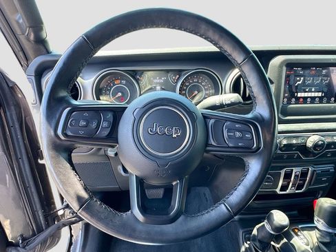 Used 2022 Jeep Wrangler Unlimited Sport AWD/4WD image 12
