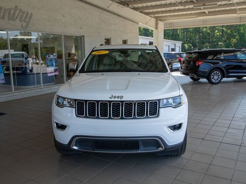 Used 2017 Jeep Grand Cherokee Limited RWD image 1