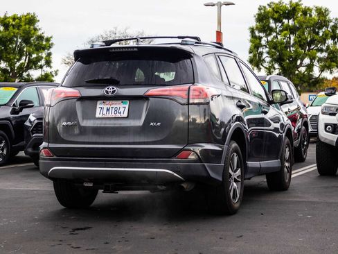 Used 2016 Toyota RAV4 XLE image 6