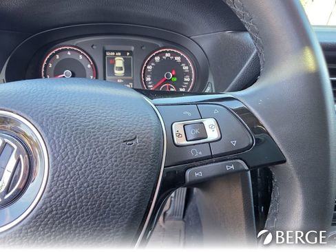 Used 2021 Volkswagen Passat 2.0T SE image 24