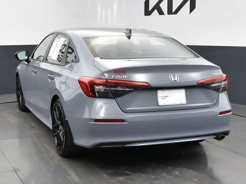 Used 2024 Honda Civic Sport image 4