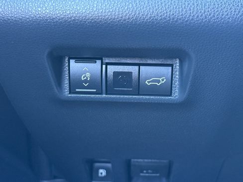 Used 2026 Toyota RAV4 XLE Premium FWD image 36