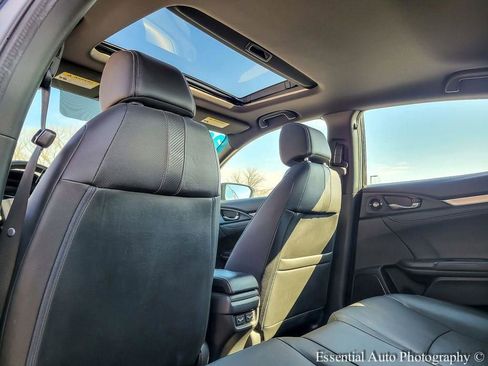 Used 2018 Honda Civic Sport Touring image 12