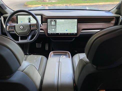 Used 2023 Rivian R1S Adventure Dual AWD/4WD image 25