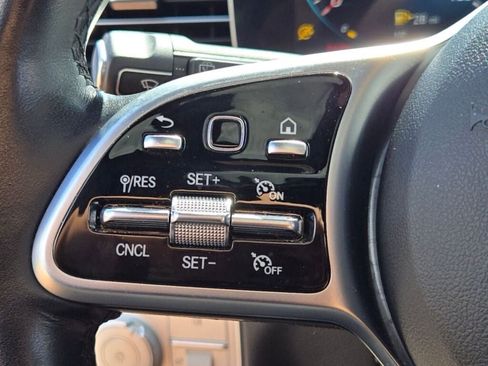 Used 2022 Mercedes-Benz GLE 350 4MATIC image 29