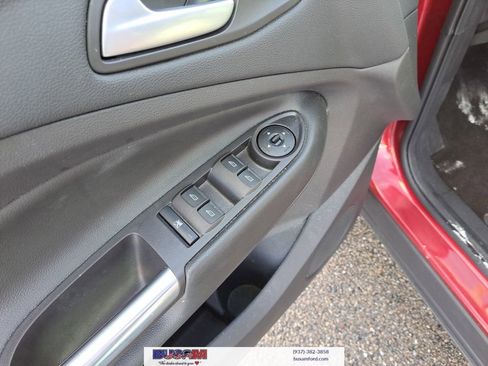 Certified 2018 Ford Escape SE image 16