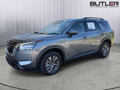 Used 2025 Nissan Pathfinder SV