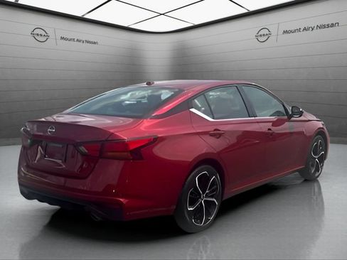 Certified 2024 Nissan Altima 2.5 SR FWD image 4