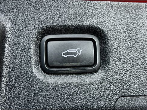 Used 2020 Hyundai Santa Fe SEL w/ Convenience Package image 28