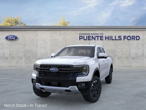 Used 2025 Ford Ranger Lariat w/ FX4 Off-Road Package image 2