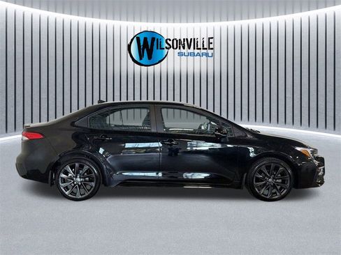 Used 2025 Toyota Corolla SE image 15