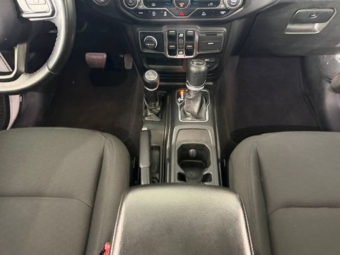 Used 2021 Jeep Wrangler Unlimited Sport AWD/4WD image 15