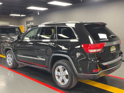 Used 2013 Jeep Grand Cherokee Limited image 4