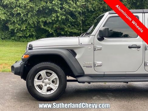 Used 2020 Jeep Wrangler Unlimited Sport S image 10