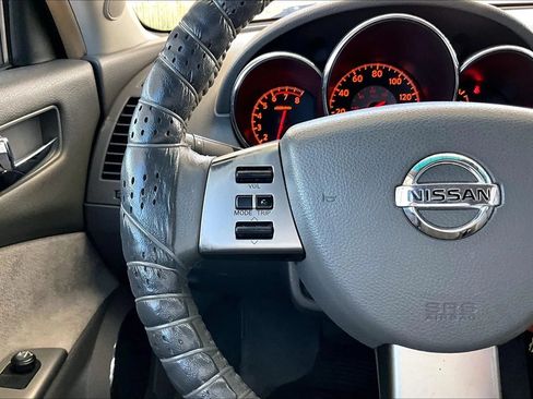 Used 2005 Nissan Altima 2.5 S w/ (F01) Convenience Pkg FWD image 10