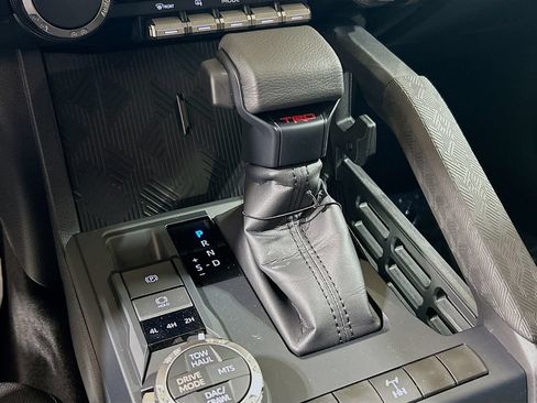 New 2026 Toyota Tacoma TRD Off-Road AWD/4WD image 17