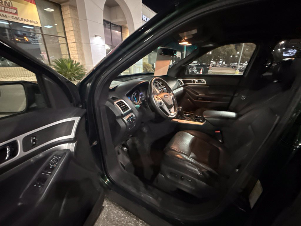 Used 2013 Ford Explorer XLT FWD image 9