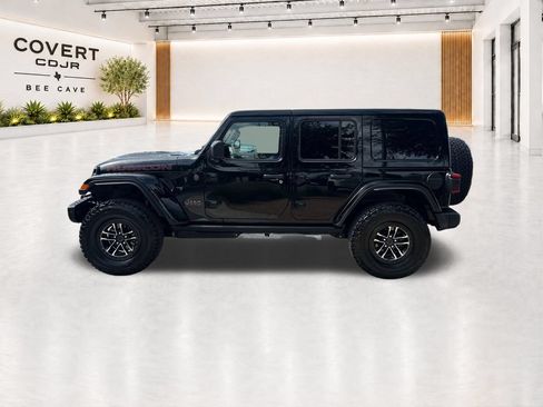 Used 2026 Jeep Wrangler Unlimited Rubicon AWD/4WD image 10