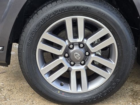 Used 2022 Toyota 4Runner TRD Sport image 12