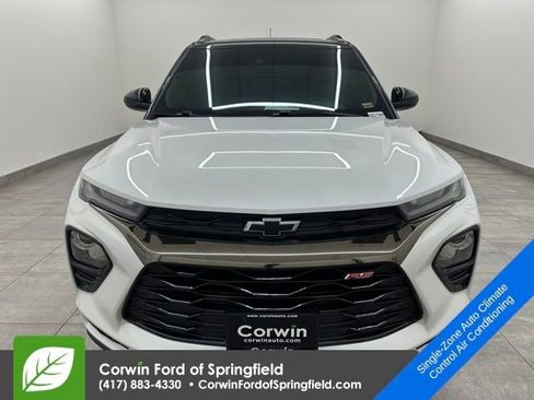 Used 2023 Chevrolet TrailBlazer RS w/ Sun and Liftgate Package image 8