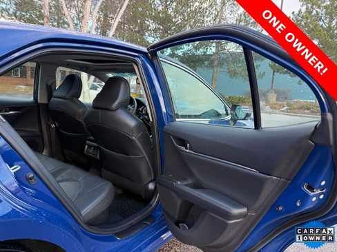 Used 2024 Toyota Camry XLE image 19