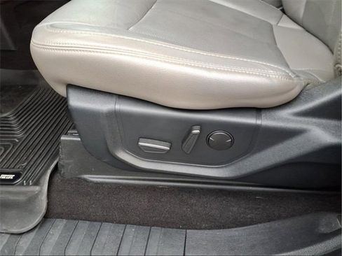 Used 2020 Ford F150 Lariat image 12