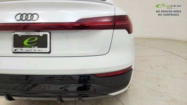 Used 2024 Audi Q8 e-tron Prestige w/ Prestige Package AWD/4WD image 28
