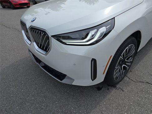 Certified 2026 BMW X3 xDrive30i w/ Premium Package AWD/4WD image 9