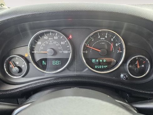 Used 2015 Jeep Wrangler Unlimited Sport w/ Quick Order Package 24S AWD/4WD image 38