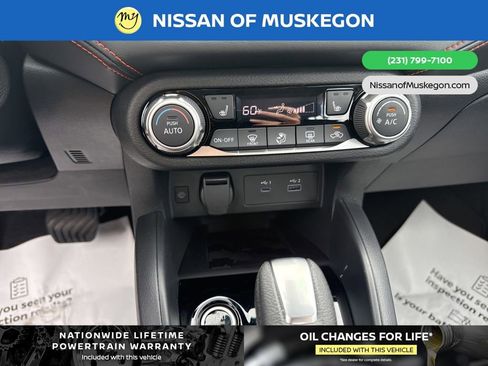 New 2025 Nissan Versa SR w/ Trunk Package image 21
