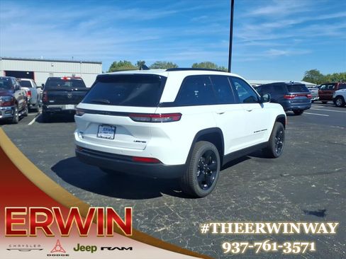 New 2025 Jeep Grand Cherokee Limited w/ Black Appearance Package image 3