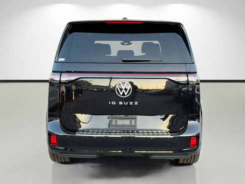 New 2025 Volkswagen ID. Buzz Pro S image 4