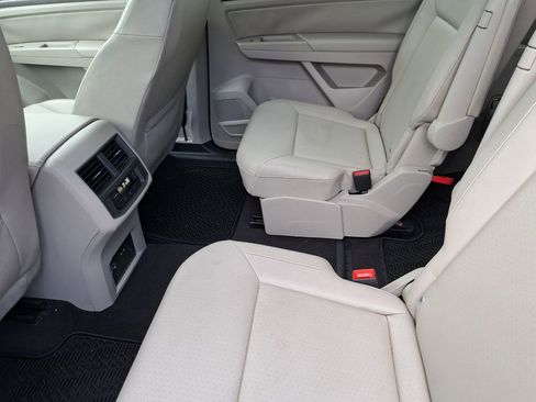 Used 2019 Volkswagen Atlas SEL R-Line image 23