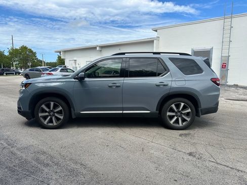 Used 2023 Honda Pilot Touring image 8