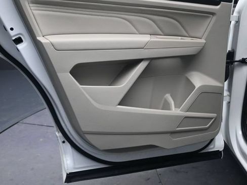 Used 2021 Volkswagen Atlas SEL R-Line FWD image 21