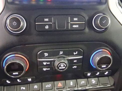 Used 2022 Chevrolet Silverado 1500 LTZ w/ LTZ Convenience Package II image 31