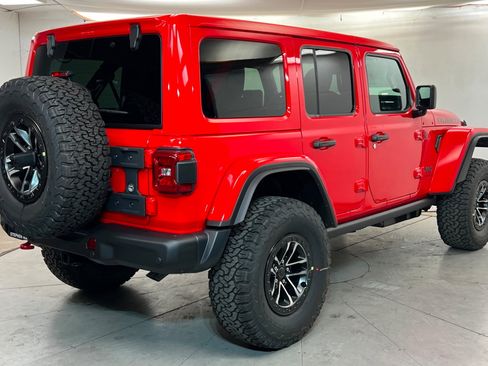 New 2026 Jeep Wrangler Unlimited Rubicon AWD/4WD image 5
