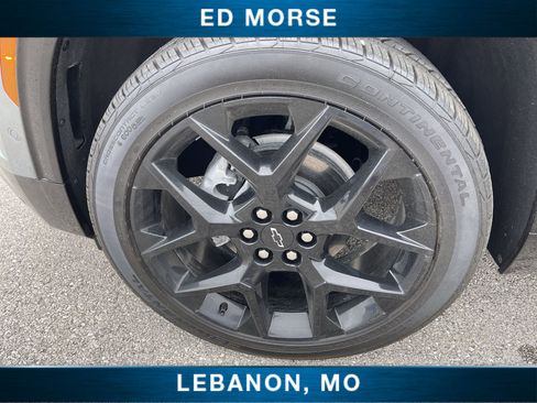 Used 2025 Chevrolet Traverse RS w/ LPO, Floor Liner Package AWD/4WD image 32