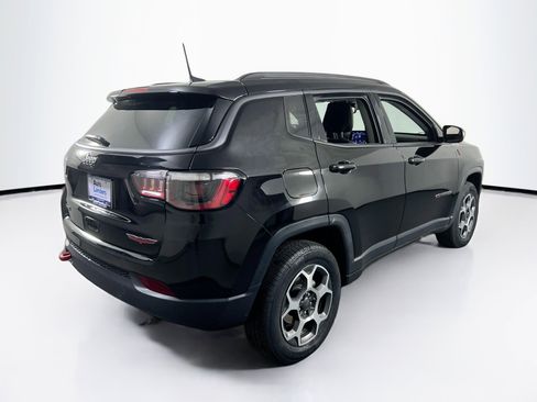 Used 2022 Jeep Compass Trailhawk image 5