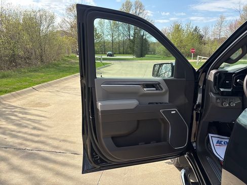 New 2026 Chevrolet Silverado 1500 LTZ AWD/4WD image 13