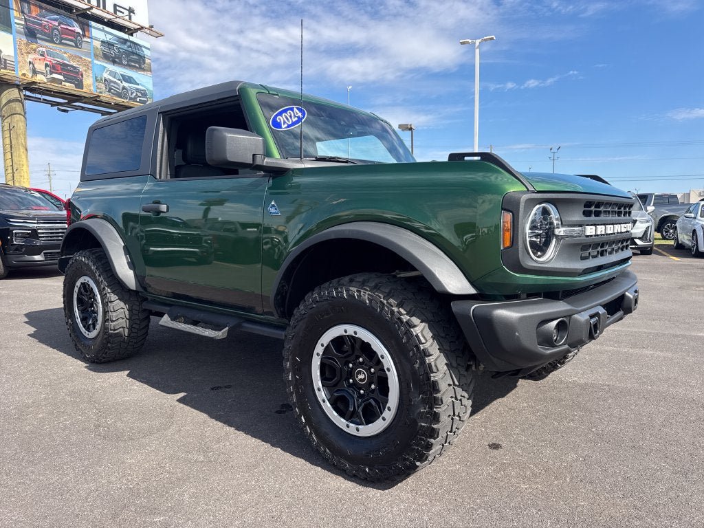 Used 2024 Ford Bronco Black Diamond w/ Sasquatch Package AWD/4WD image 11