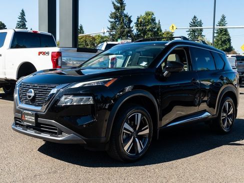 Used 2023 Nissan Rogue SL w/ SL Premium Package image 3