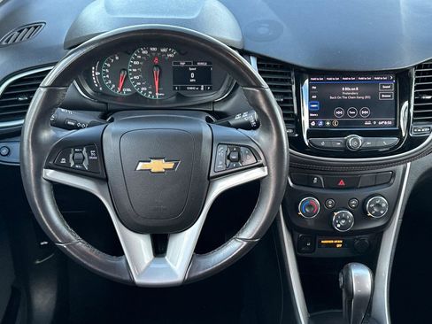 Used 2022 Chevrolet Trax LT w/ Sport Edition AWD/4WD image 14