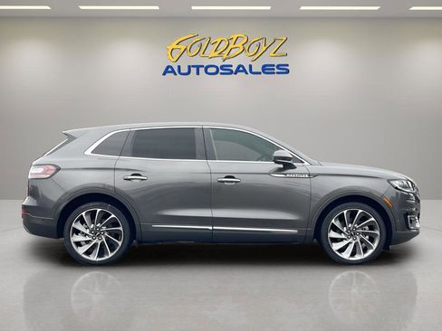 Used 2020 Lincoln Nautilus Reserve w/ Equipment Group 202A image 3