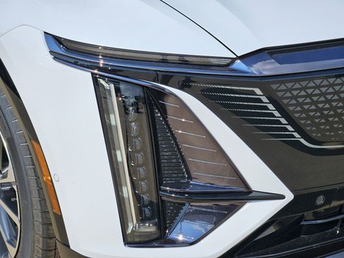 New 2026 Cadillac Lyriq Premium Sport image 8