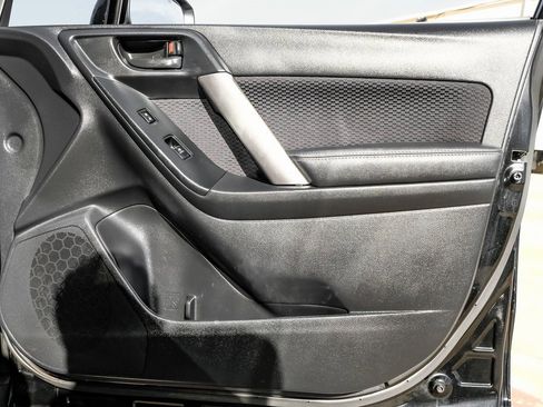 Used 2018 Subaru Forester 2.5i Premium image 48